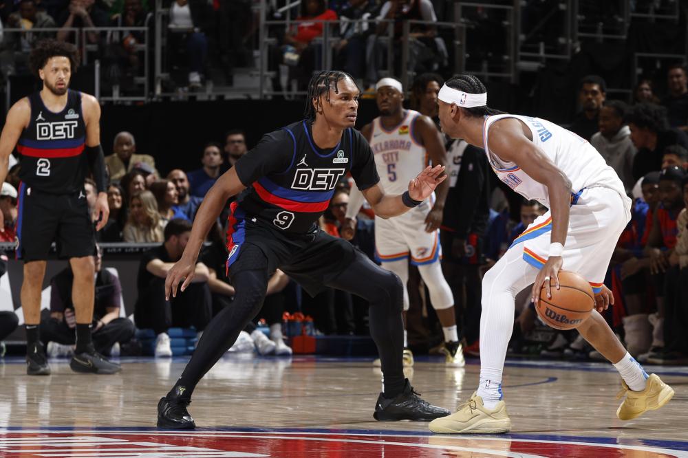 不足1球 不足1球