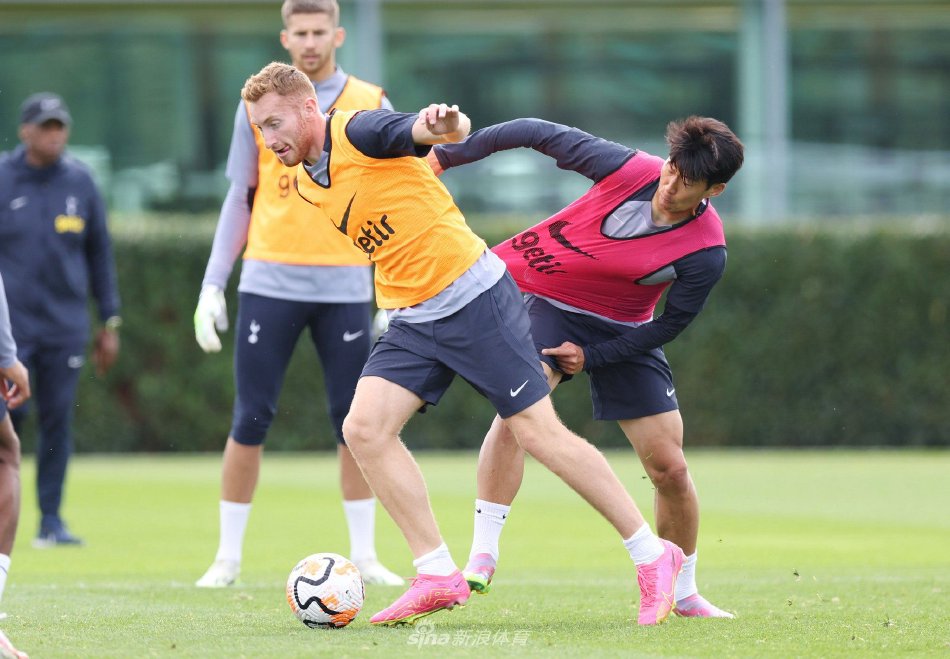 三狮军团的 三狮军团的