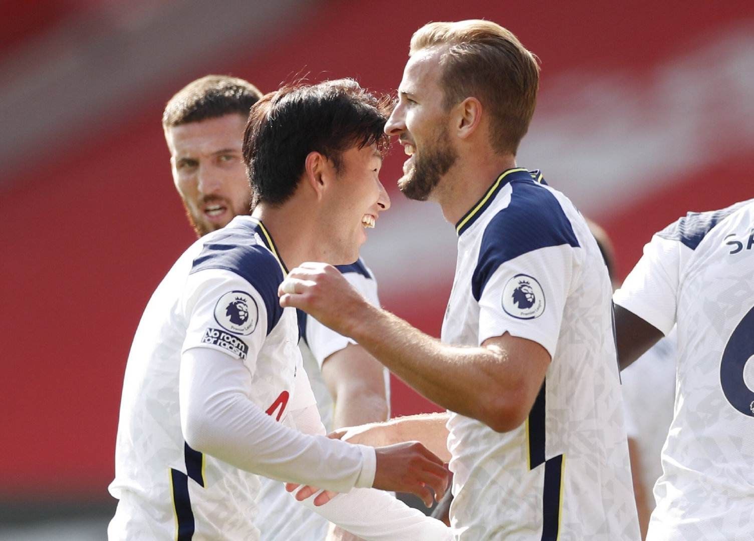 在本次采访 在本次采访