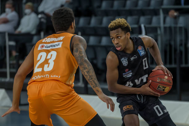 仅有利于球 仅有利于球